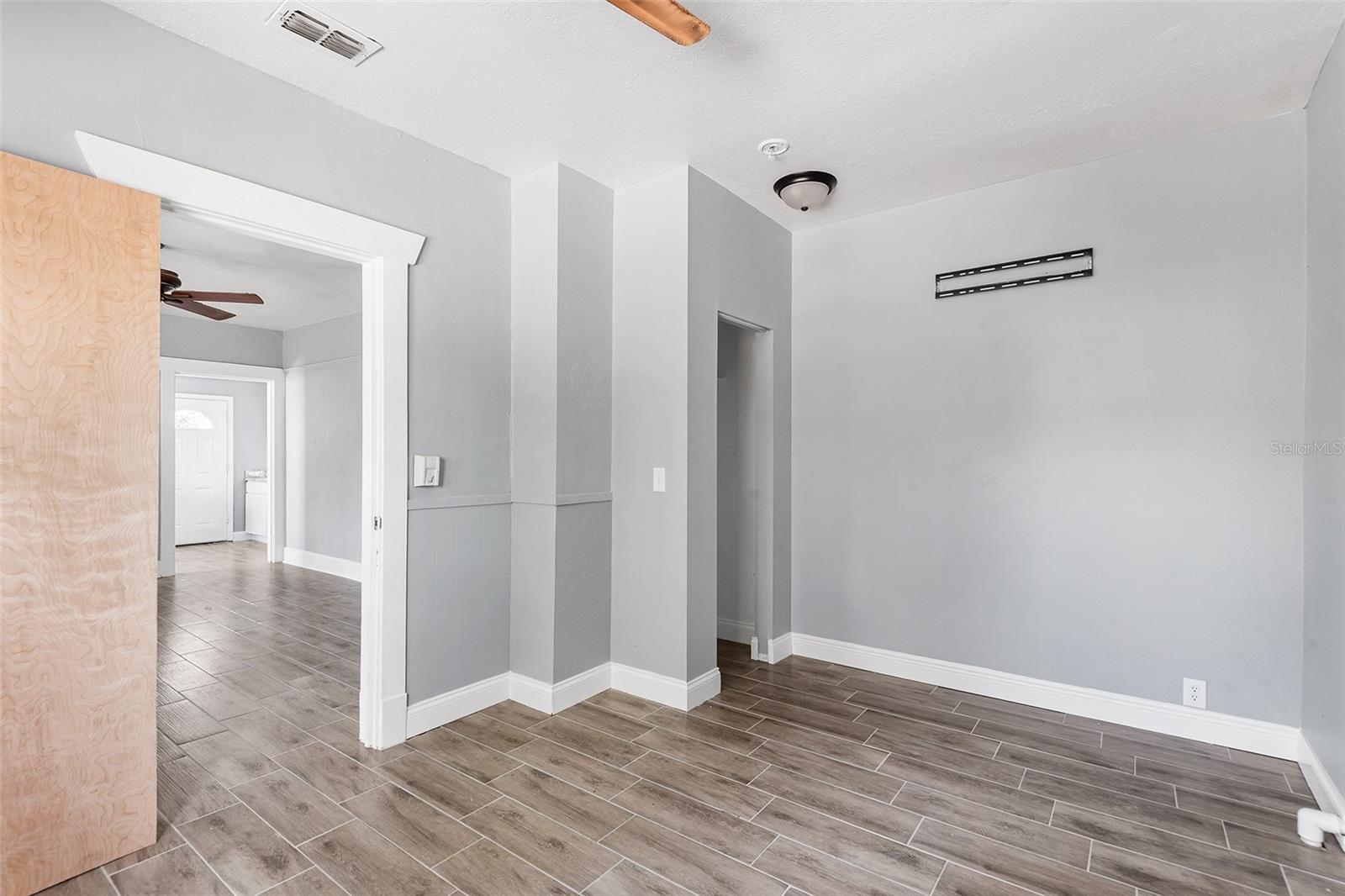 122 S GARFIELD AVE, DELAND, FL, 32724