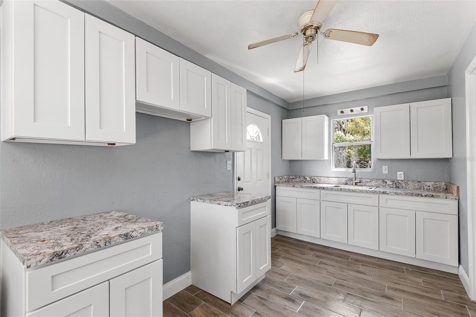 122 S GARFIELD AVE, DELAND, FL, 32724