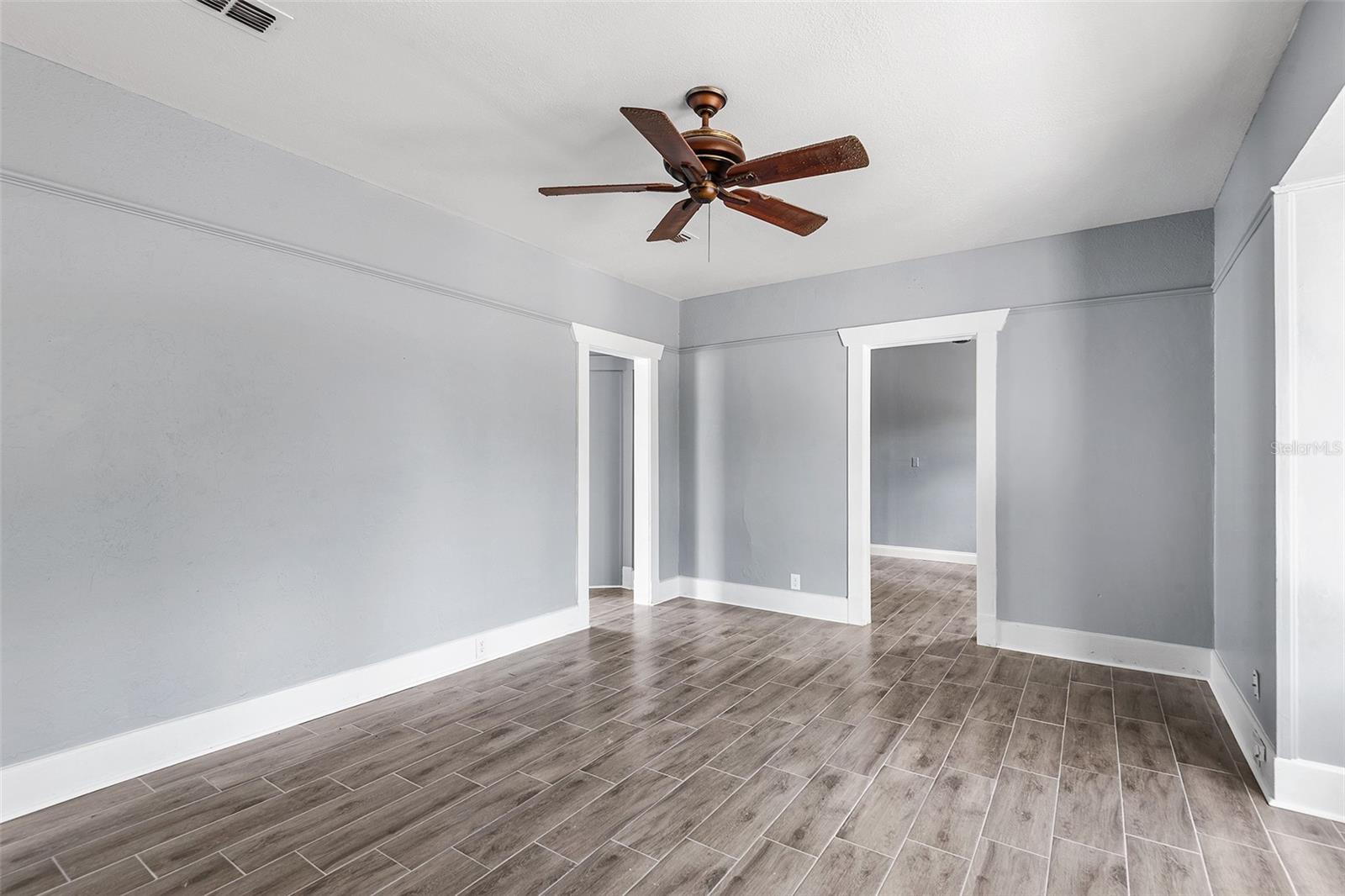 122 S GARFIELD AVE, DELAND, FL, 32724