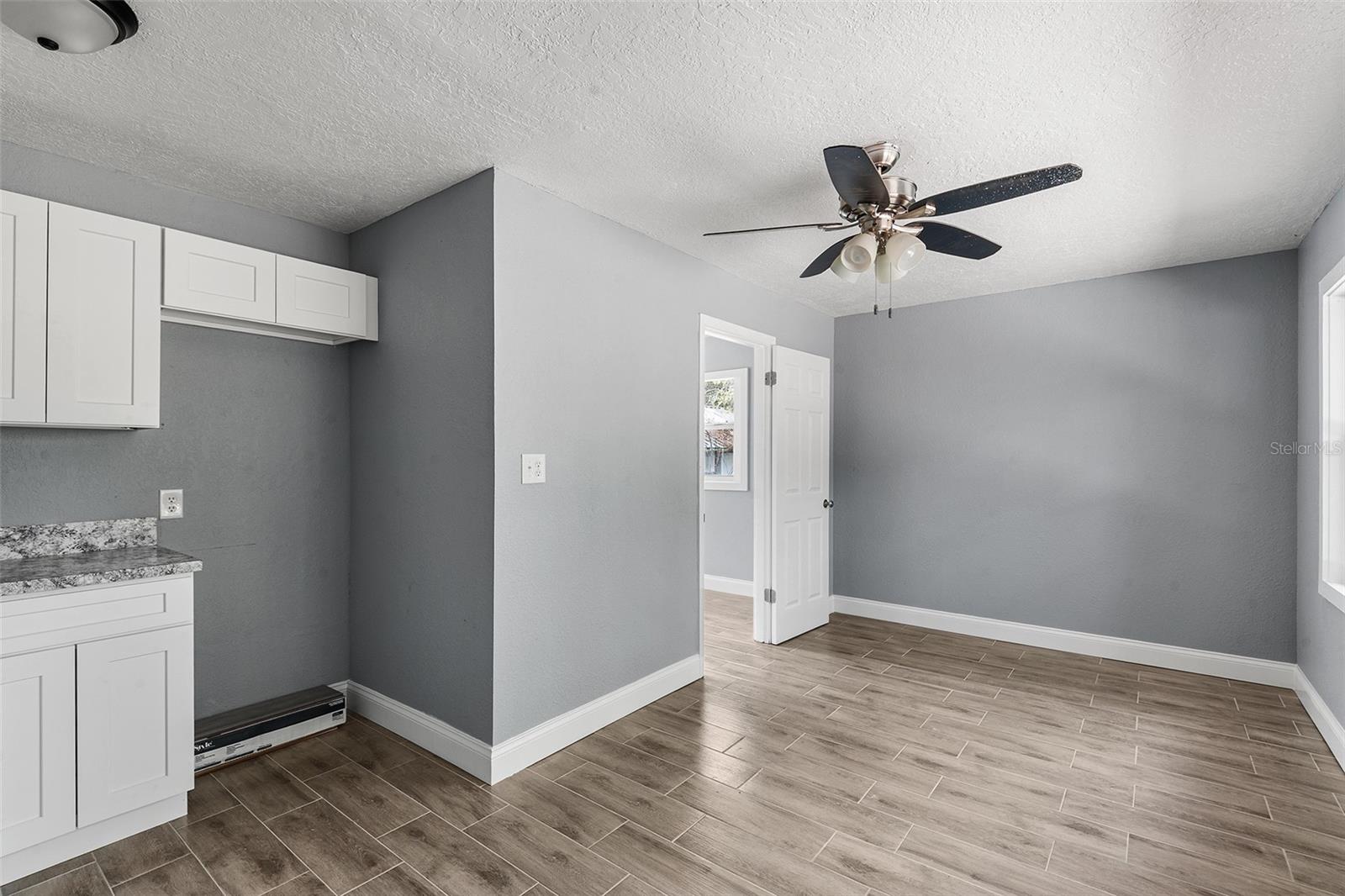 122 S GARFIELD AVE, DELAND, FL, 32724