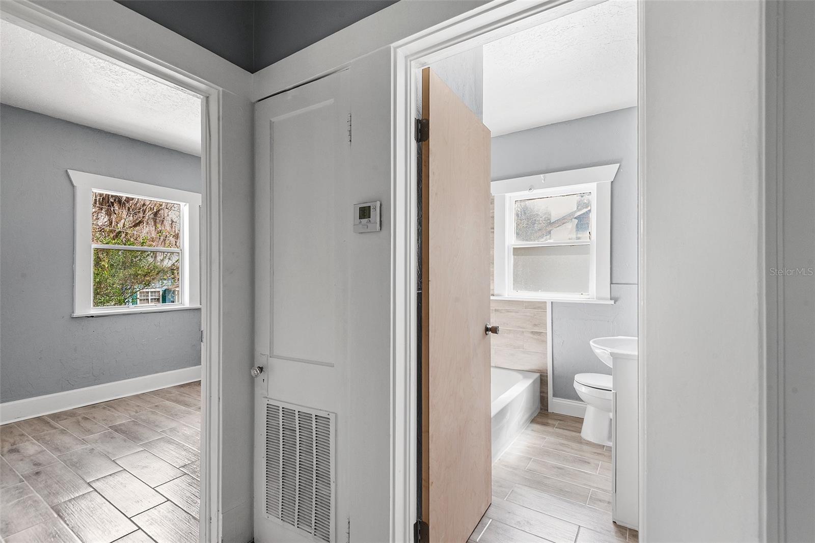 122 S GARFIELD AVE, DELAND, FL, 32724