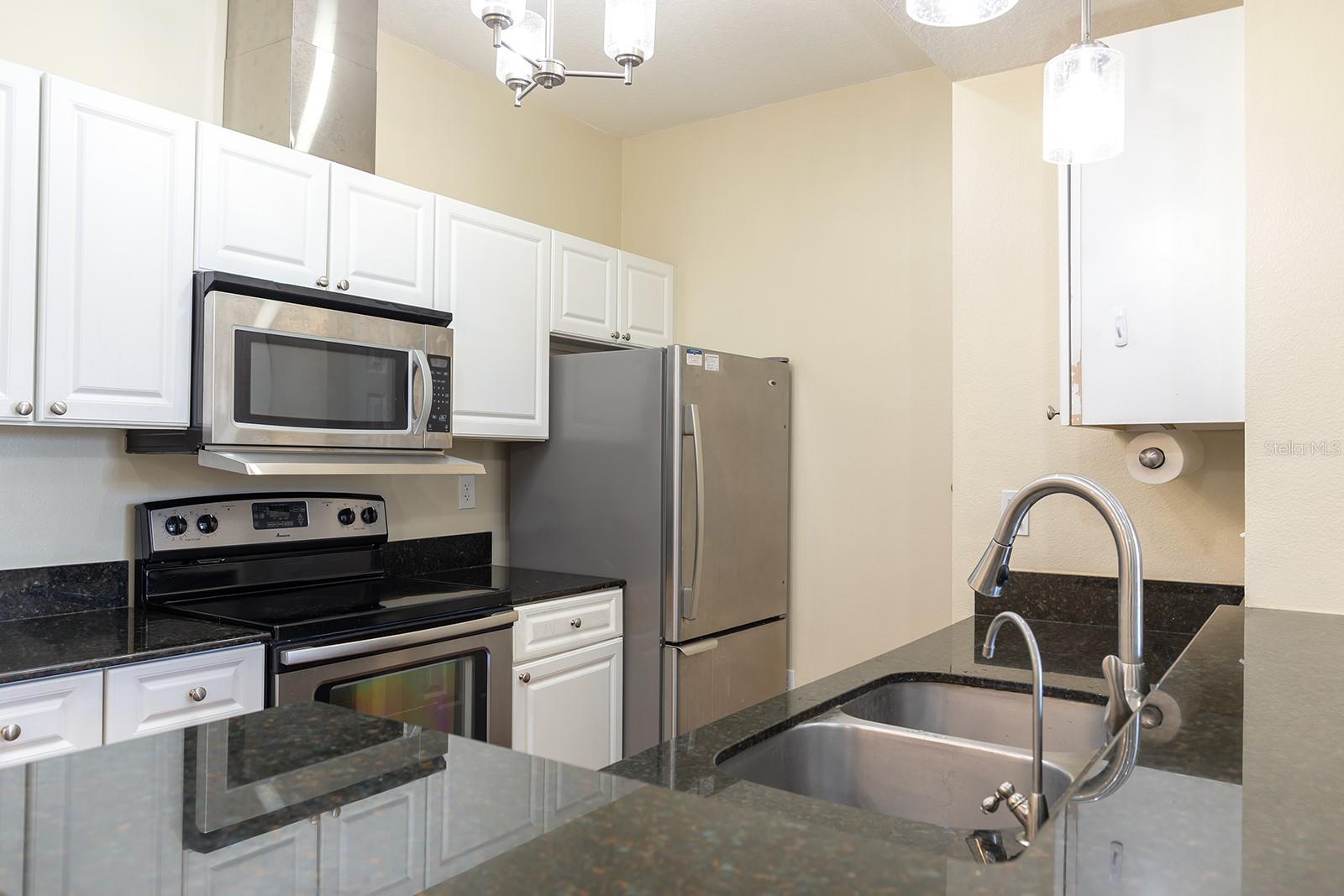 2015 RESTON RD #2208, ORLANDO, FL, 32837