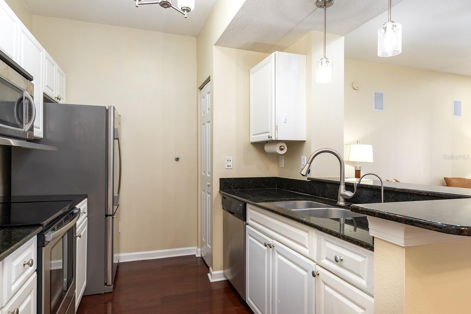 2015 RESTON RD #2208, ORLANDO, FL, 32837