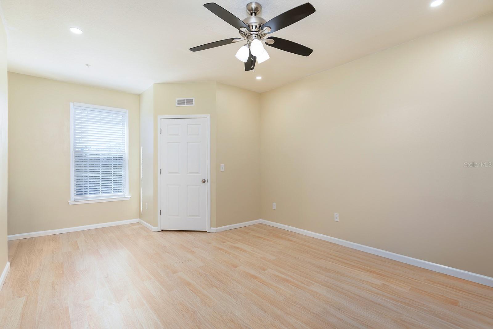 2015 RESTON RD #2208, ORLANDO, FL, 32837
