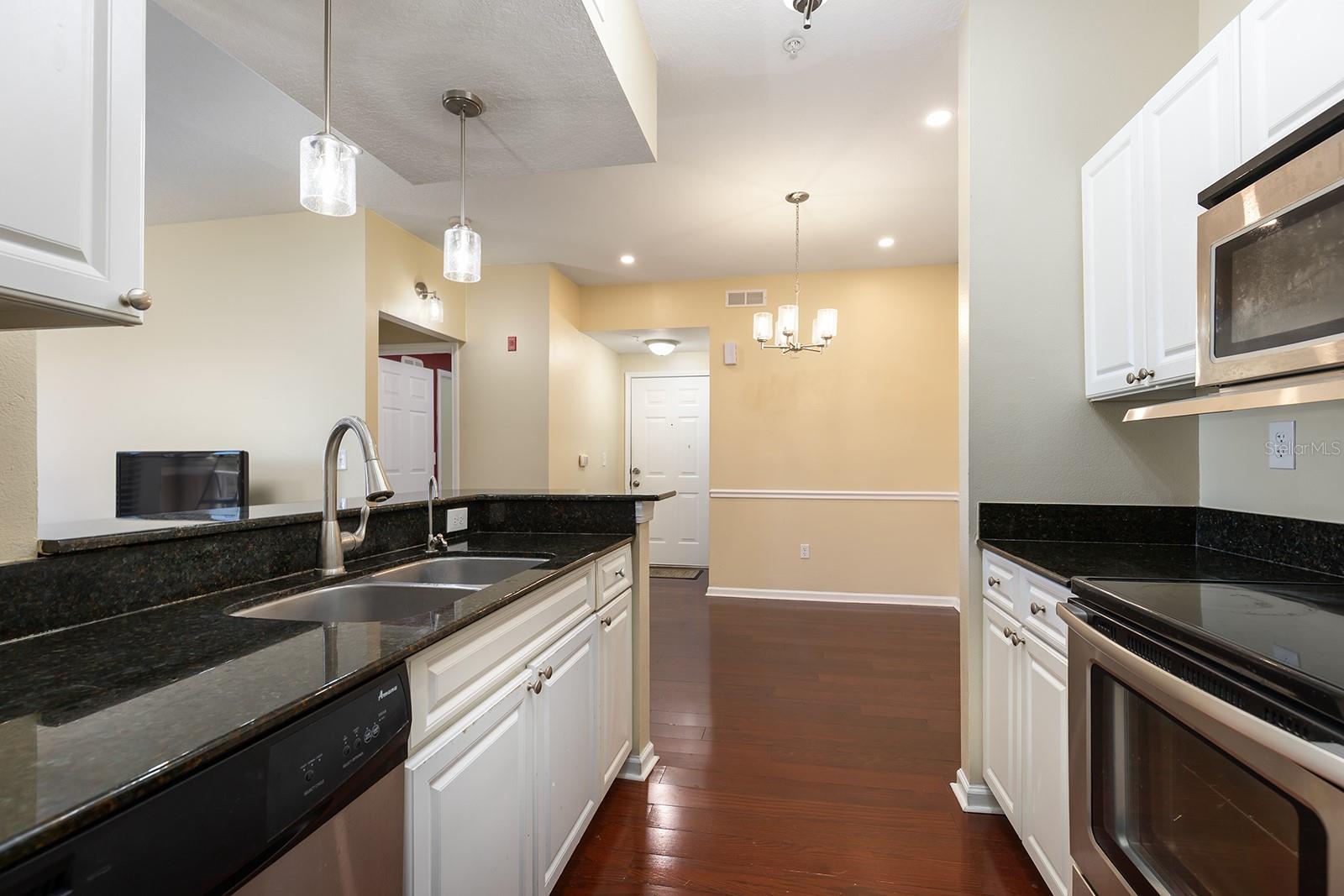 2015 RESTON RD #2208, ORLANDO, FL, 32837