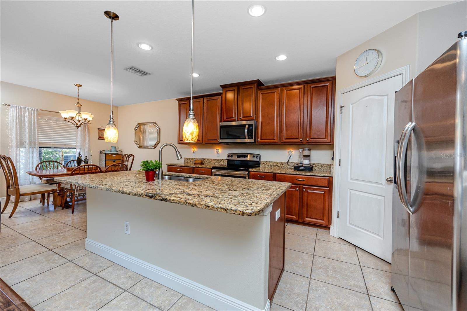 2753 HAMPTON GREEN LN, BRANDON, FL, 33511