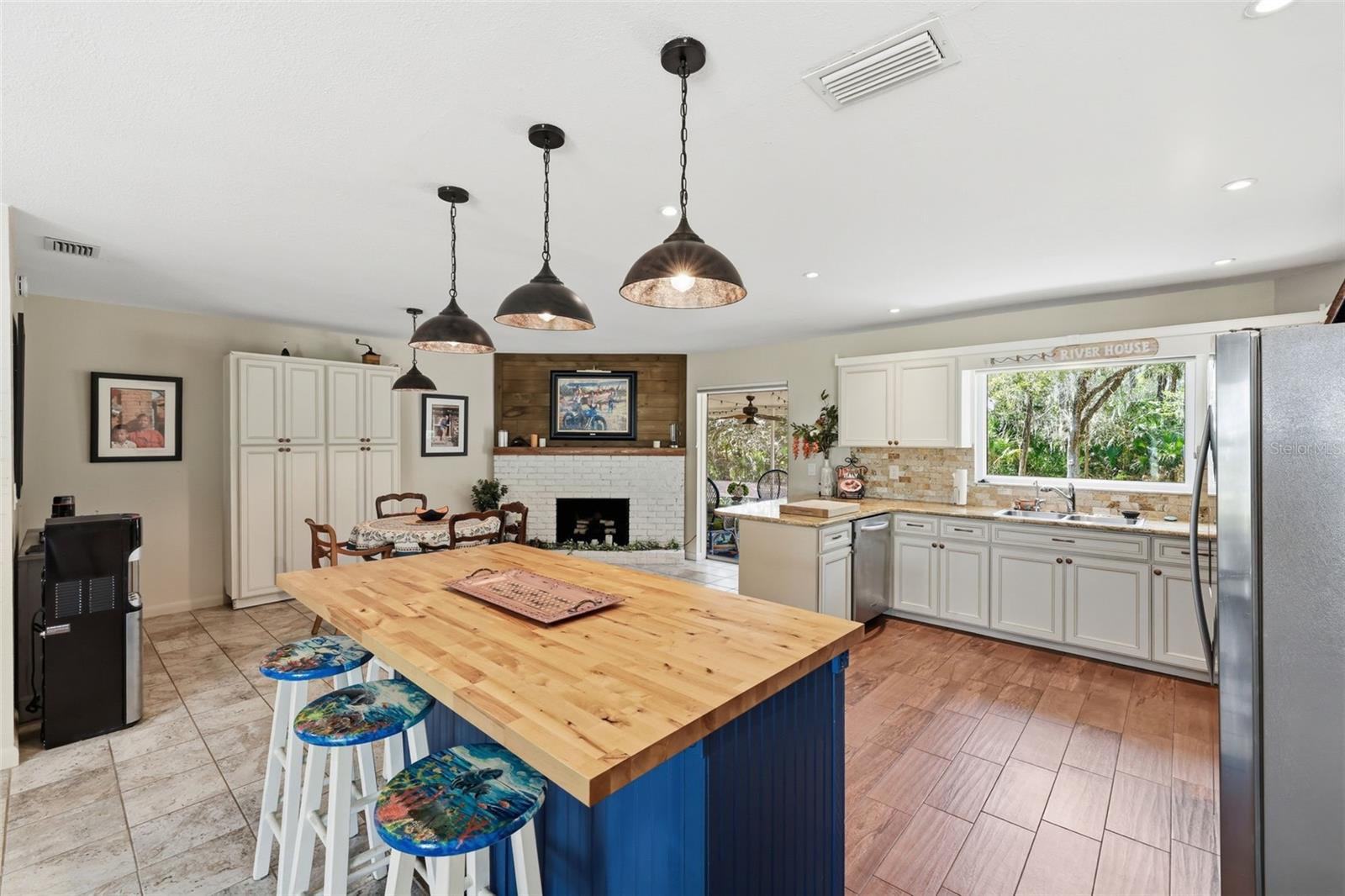 4064 N CONCORD DR, CRYSTAL RIVER, FL, 34428