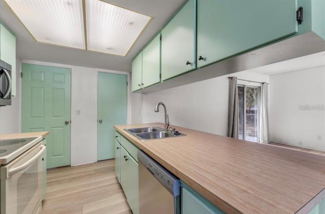 58 ARNONI DR, DUNEDIN, FL, 34698