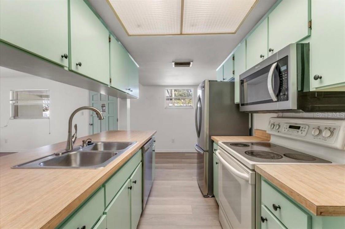 58 ARNONI DR, DUNEDIN, FL, 34698