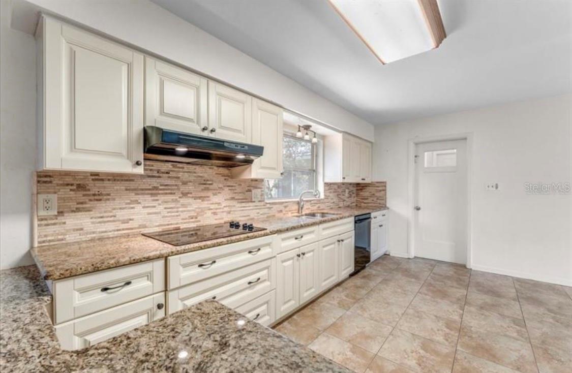 58 ARNONI DR, DUNEDIN, FL, 34698