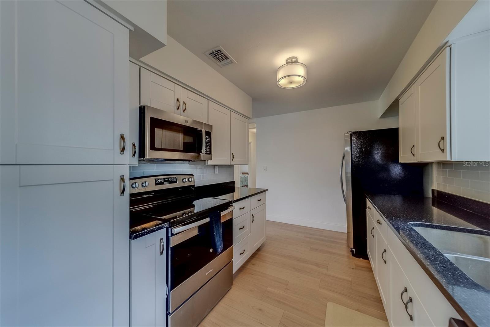 11424 79TH AVE, SEMINOLE, FL, 33772