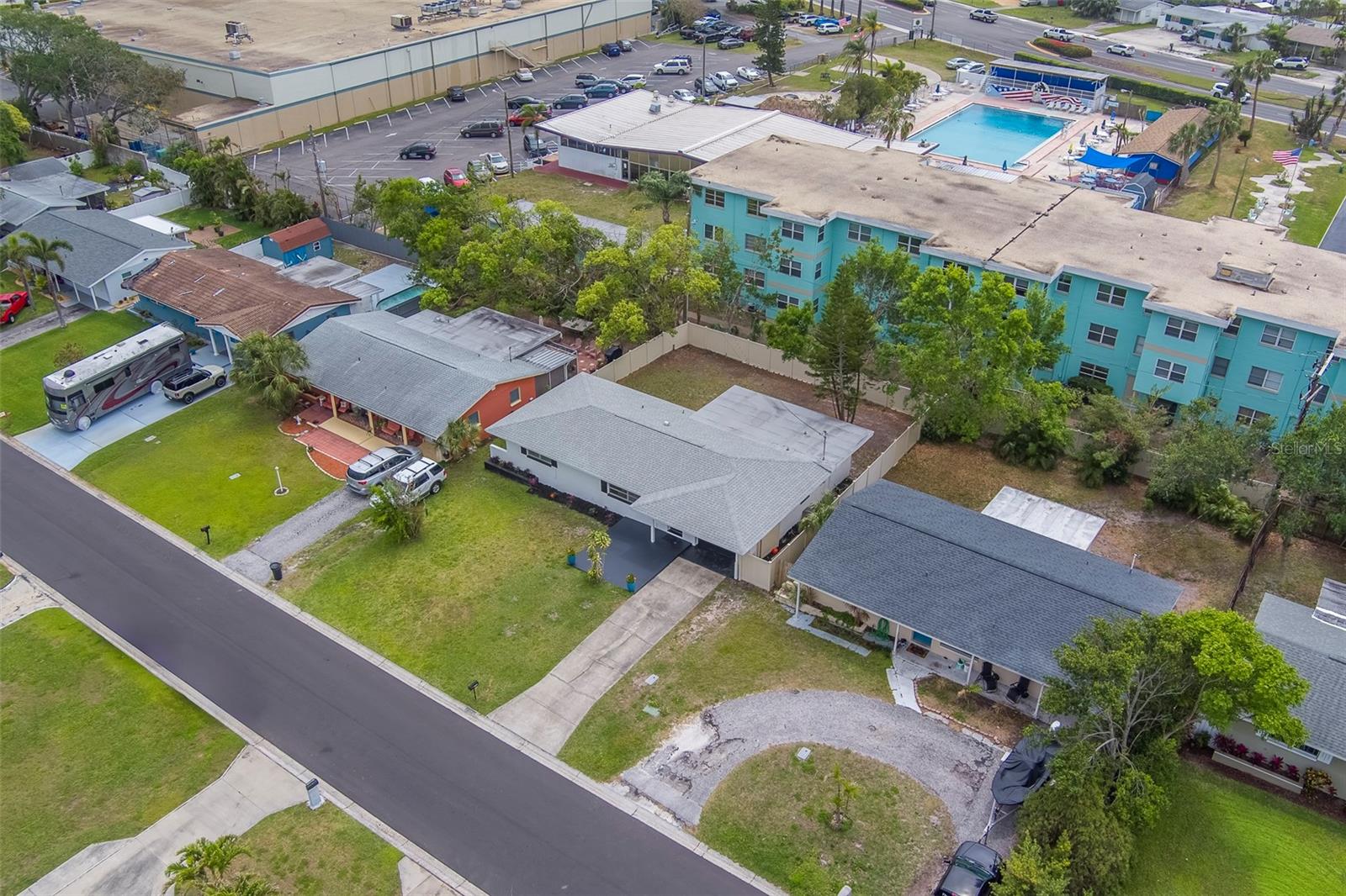 11424 79TH AVE, SEMINOLE, FL, 33772