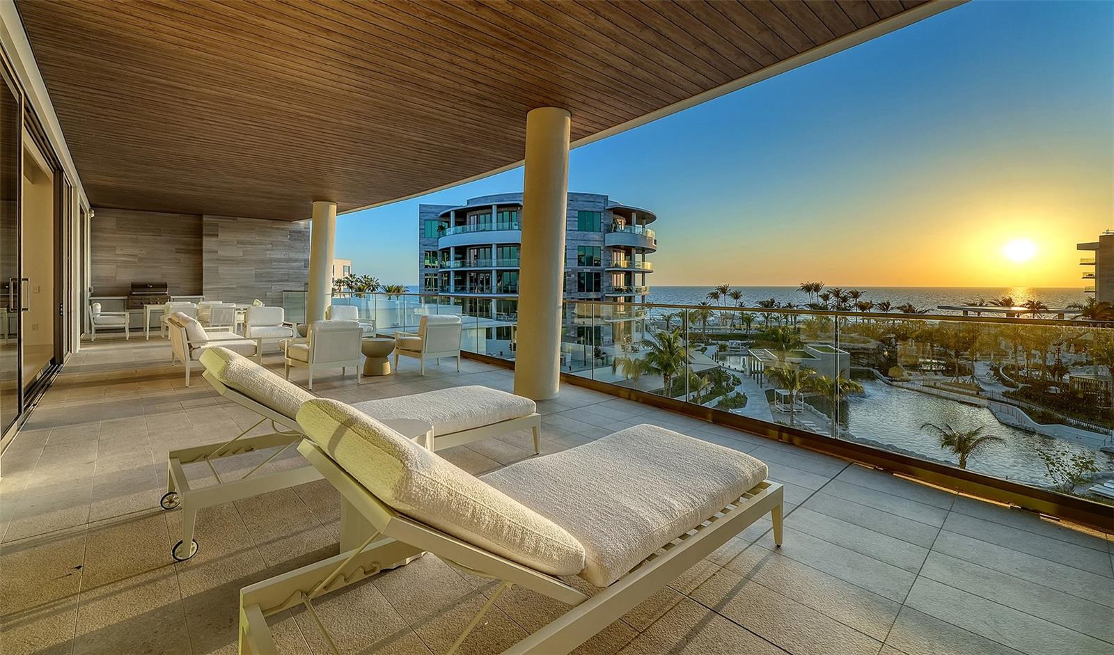 1581 GULF OF MEXICO DR #406, LONGBOAT KEY, FL, 34228
