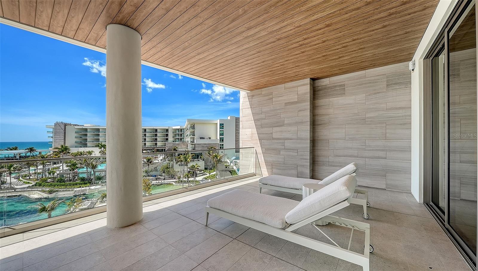 1581 GULF OF MEXICO DR #406, LONGBOAT KEY, FL, 34228