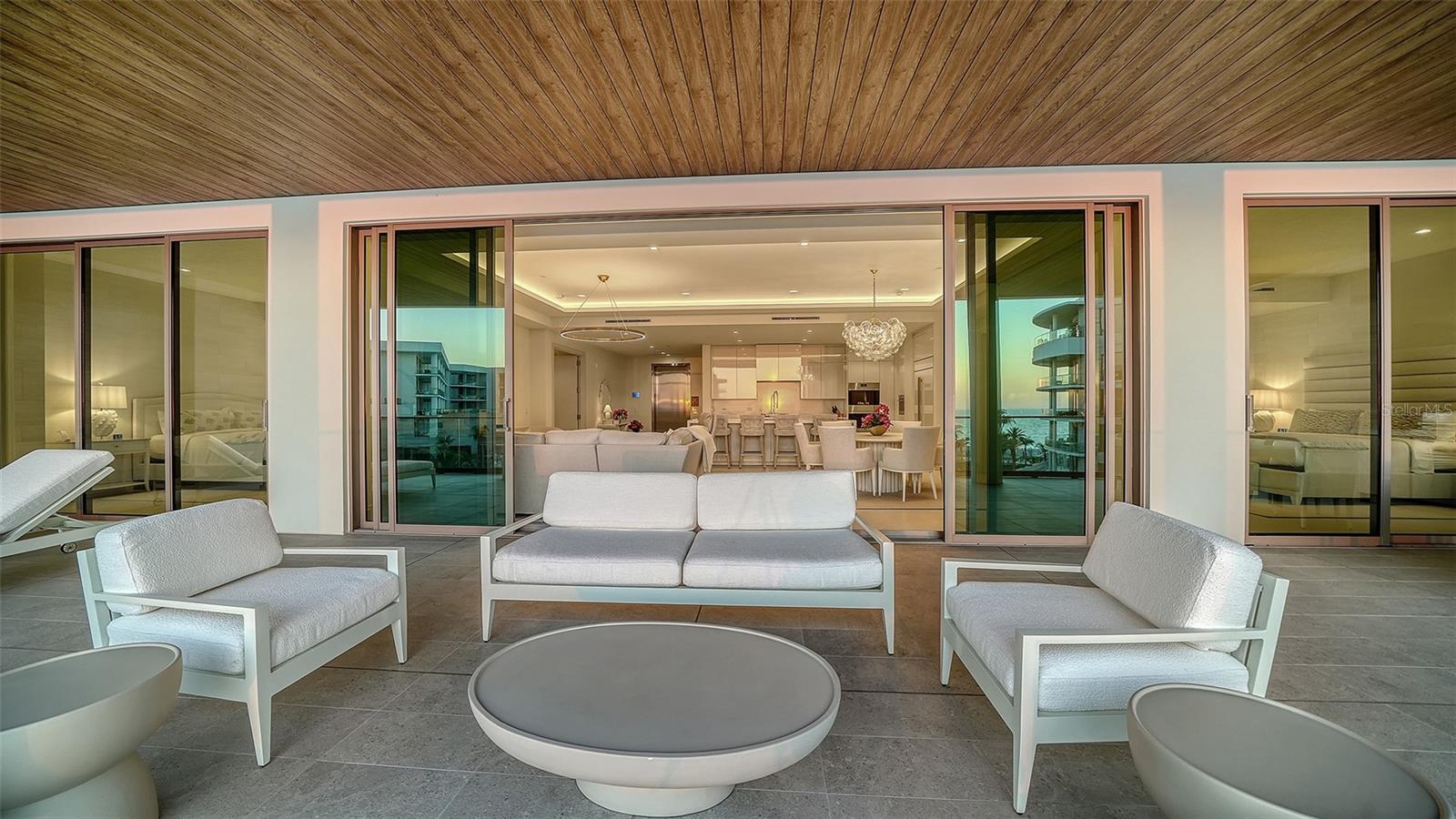 1581 GULF OF MEXICO DR #406, LONGBOAT KEY, FL, 34228