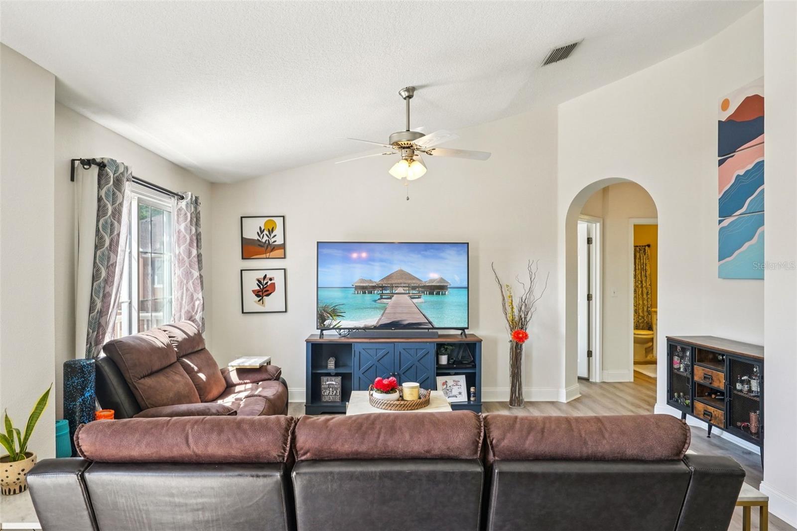 623 52ND AVE N, ST PETERSBURG, FL, 33703