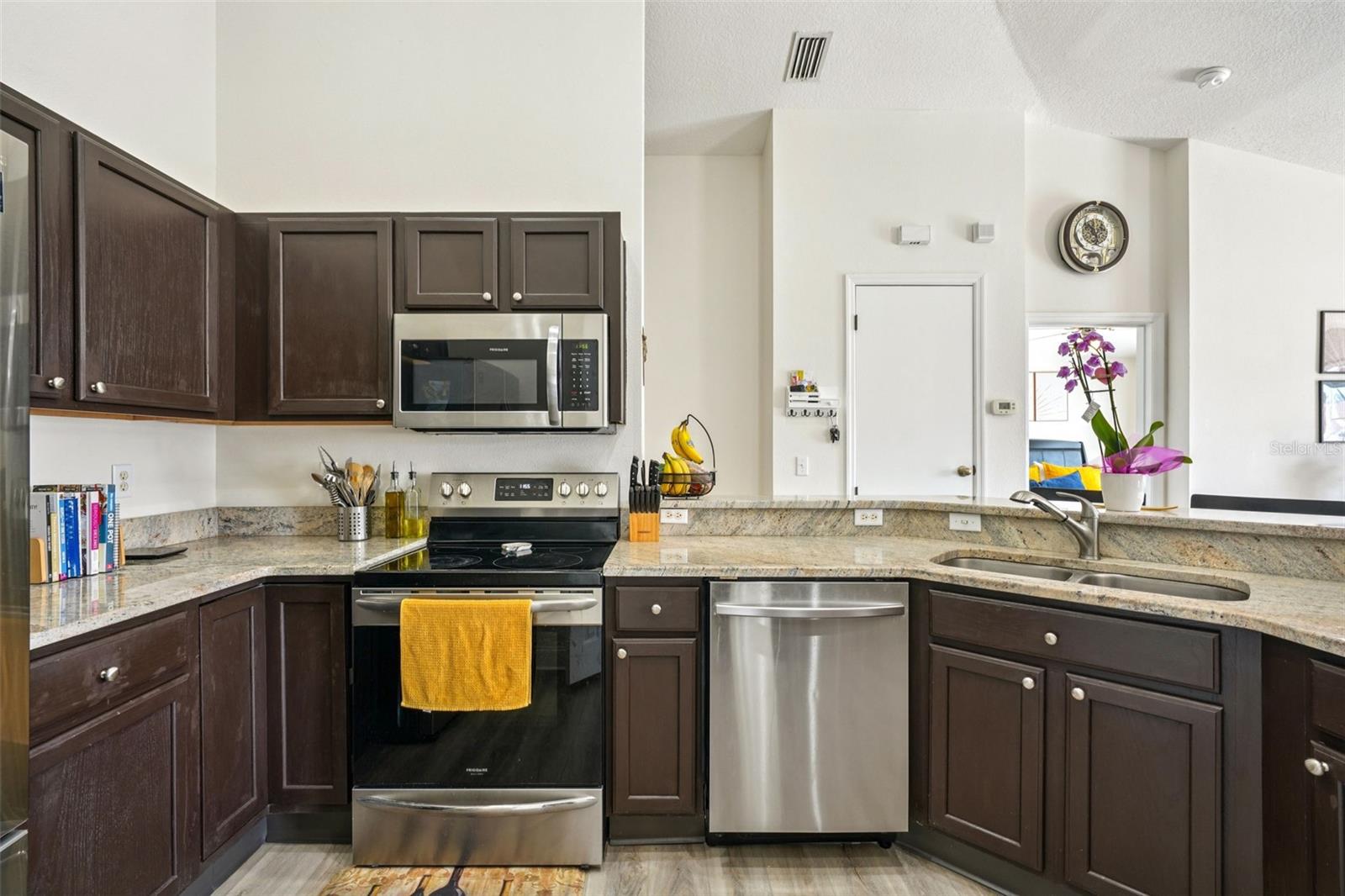 623 52ND AVE N, ST PETERSBURG, FL, 33703