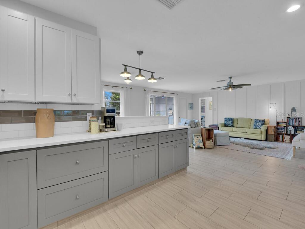 1537 COVINGTON CIR E, FORT MYERS, FL, 33919