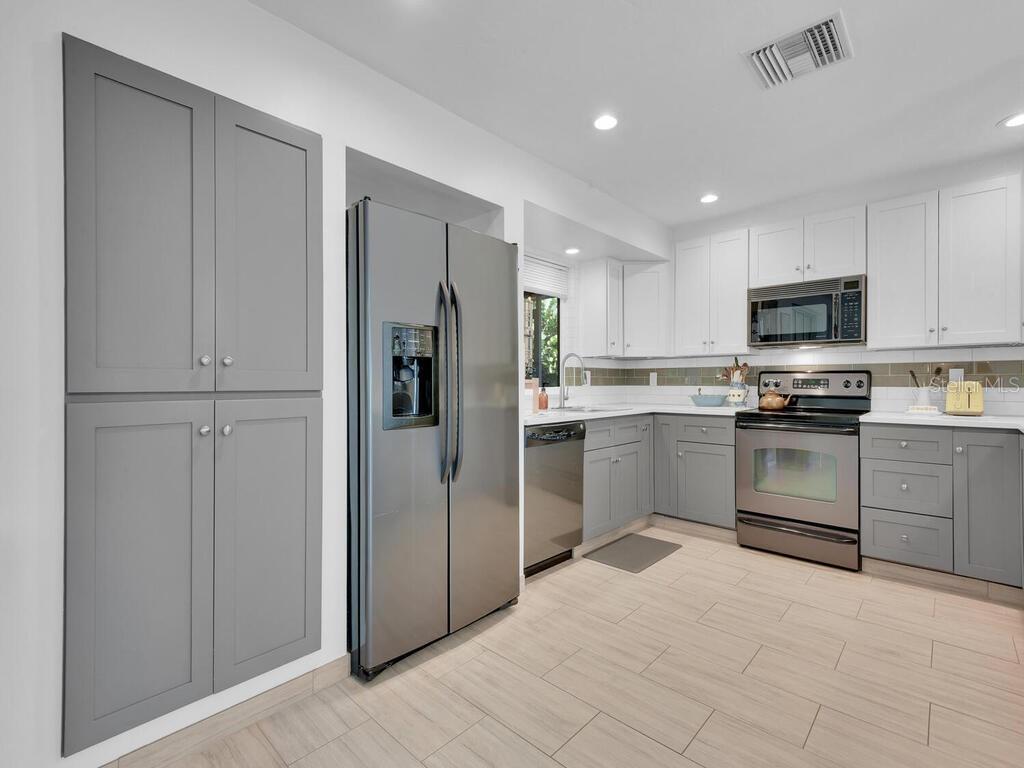 1537 COVINGTON CIR E, FORT MYERS, FL, 33919