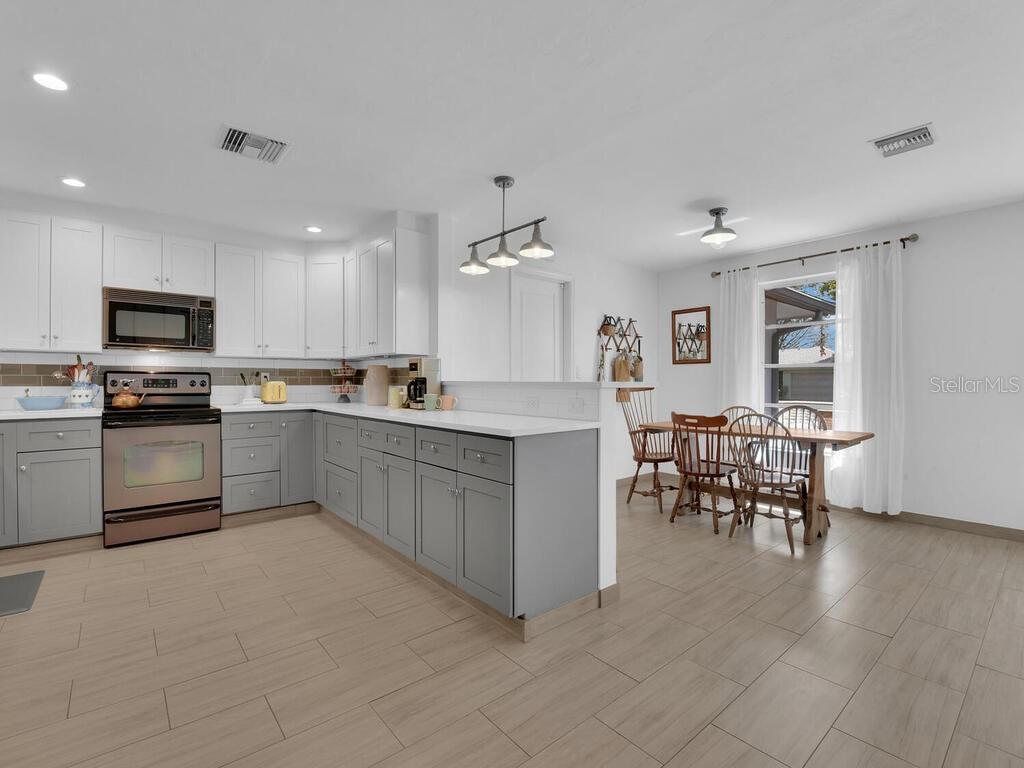 1537 COVINGTON CIR E, FORT MYERS, FL, 33919