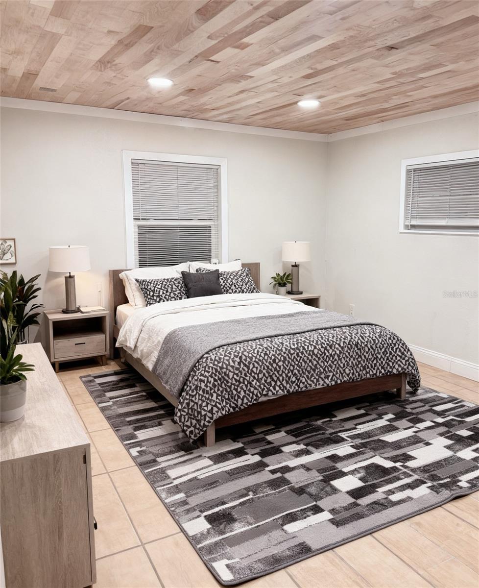 903 KING ST, PLANT CITY, FL, 33563