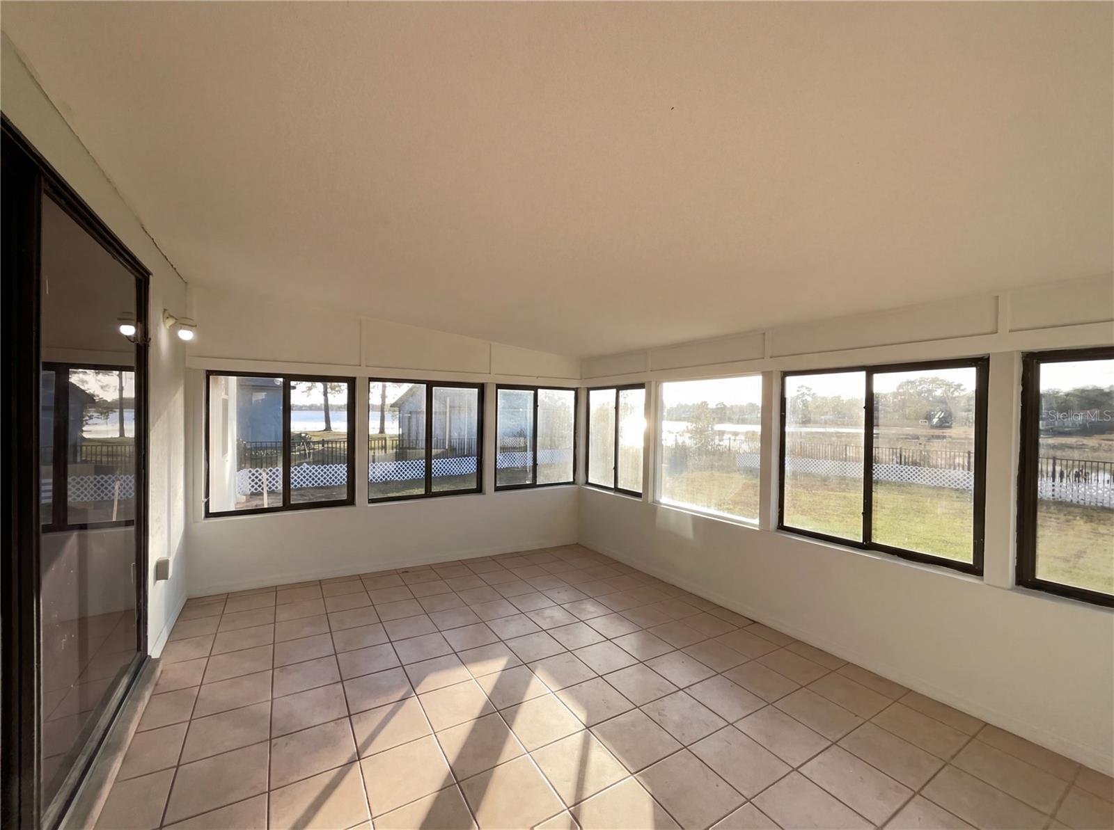 1562 AMY CIR, DELTONA, FL, 32738