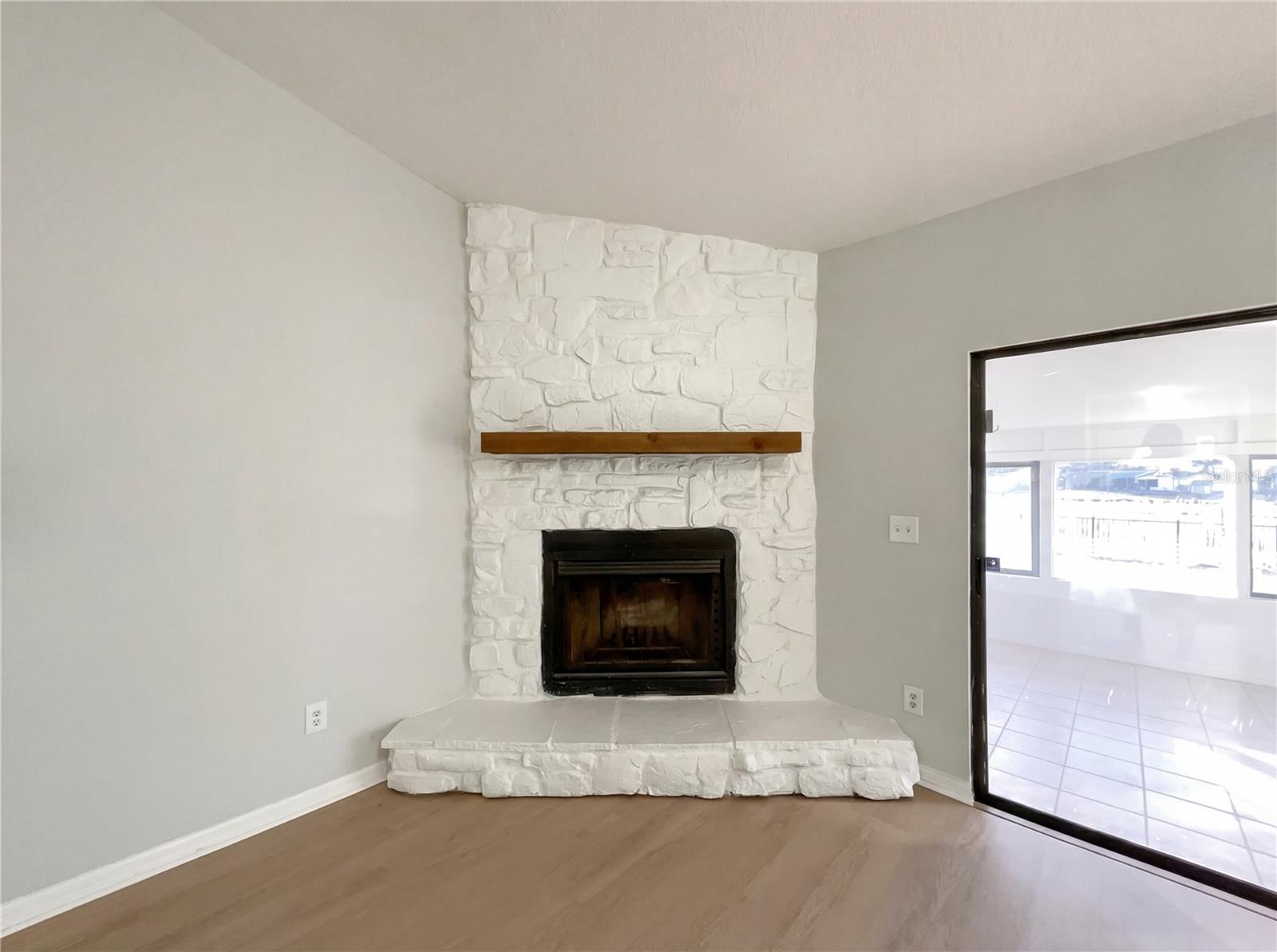 1562 AMY CIR, DELTONA, FL, 32738