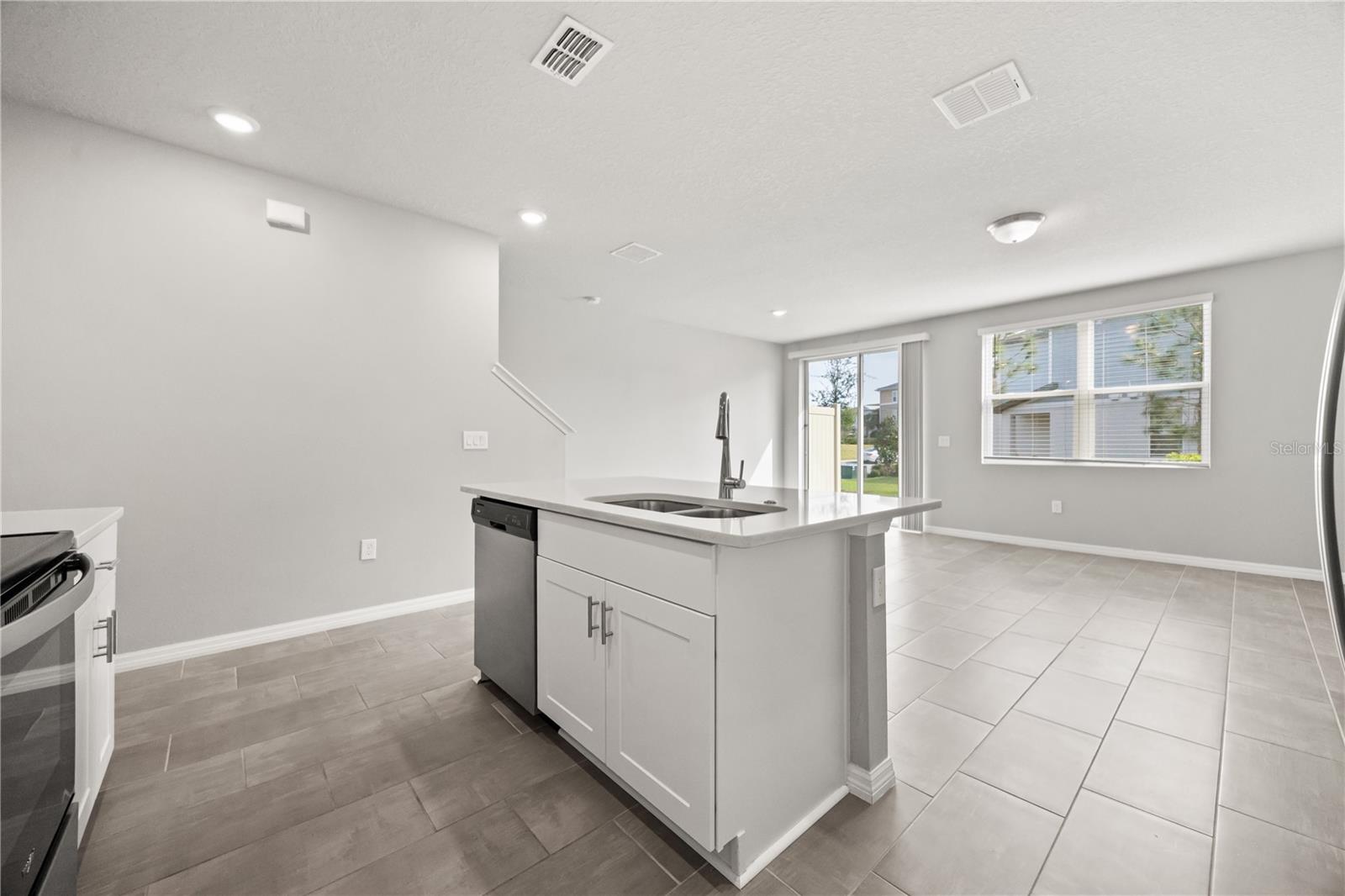 431 LEGACY LOOP, DAVENPORT, FL, 33896