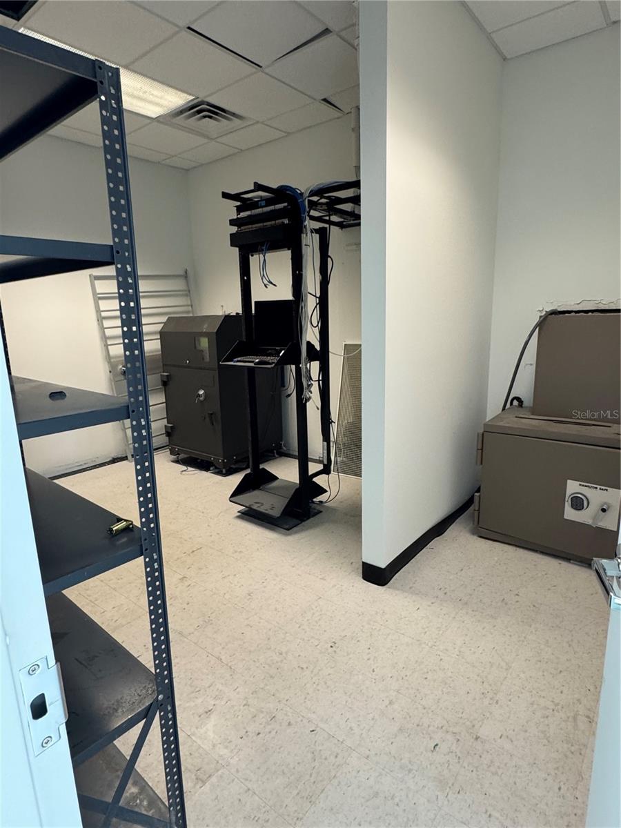 3250 SE FEDERAL HWY, STUART, FL, 34997