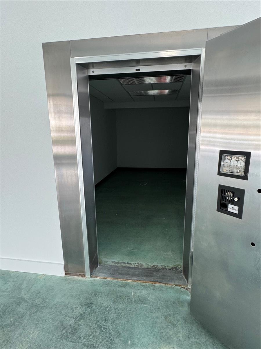 3250 SE FEDERAL HWY, STUART, FL, 34997