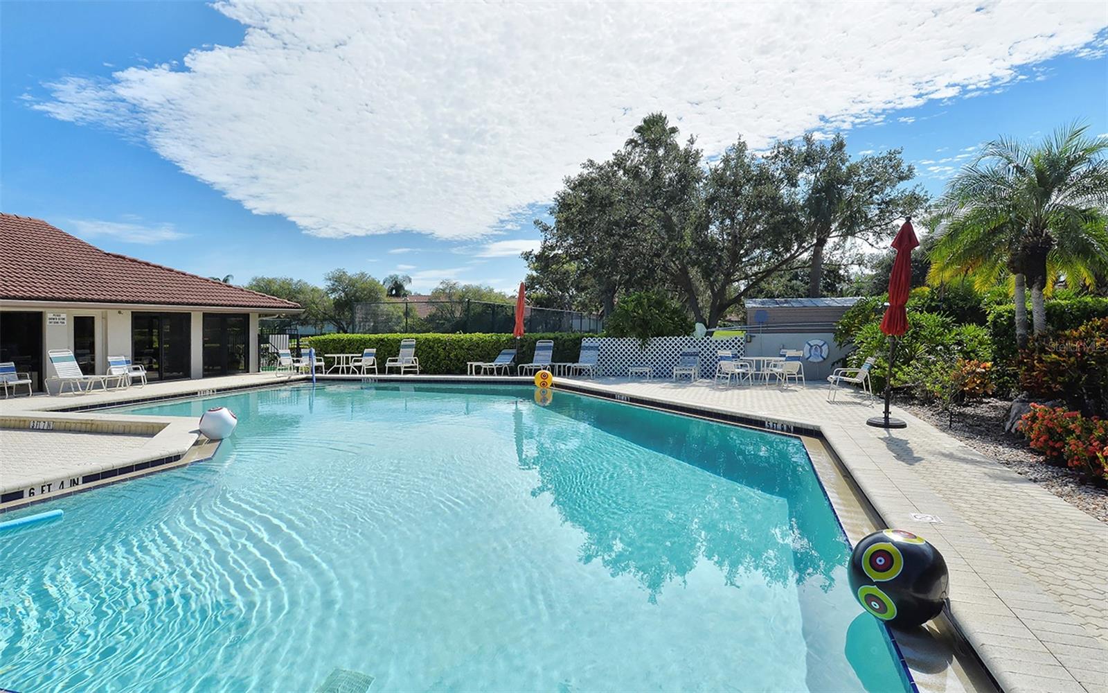 3864 WILSHIRE CIR W #106, SARASOTA, FL, 34238