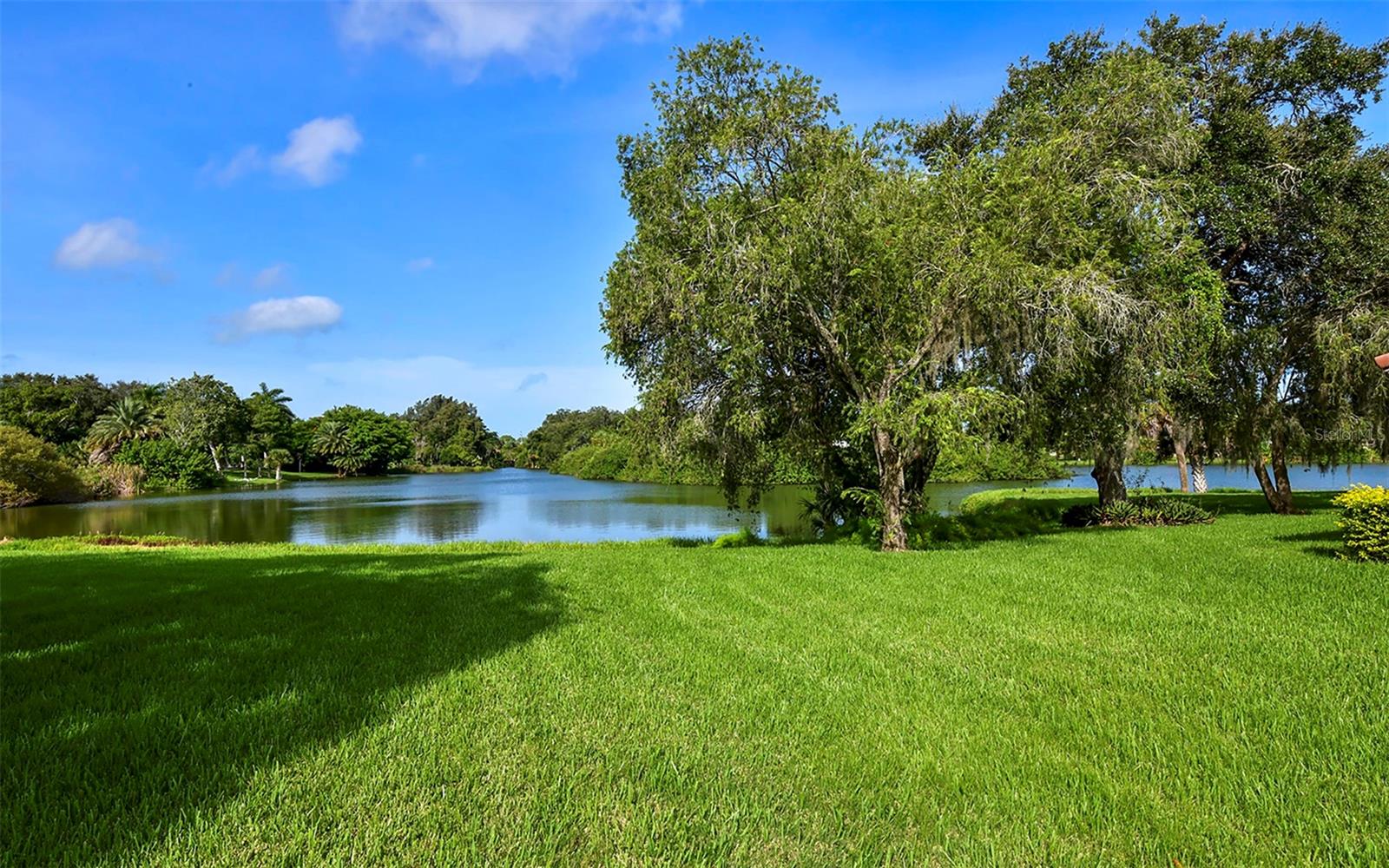 3864 WILSHIRE CIR W #106, SARASOTA, FL, 34238