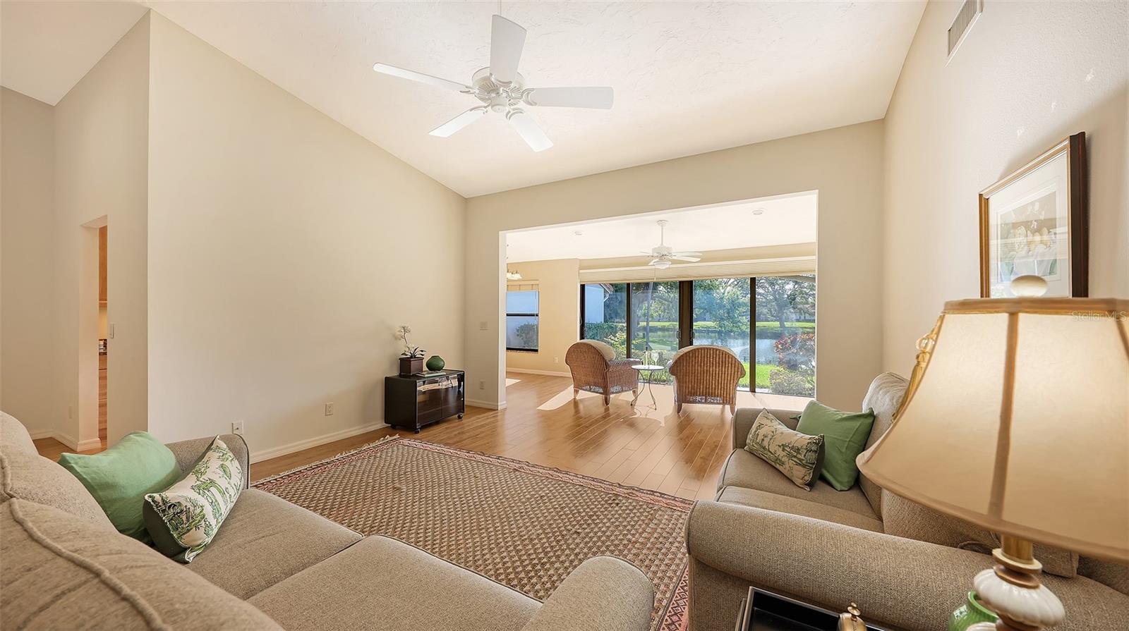 3864 WILSHIRE CIR W #106, SARASOTA, FL, 34238