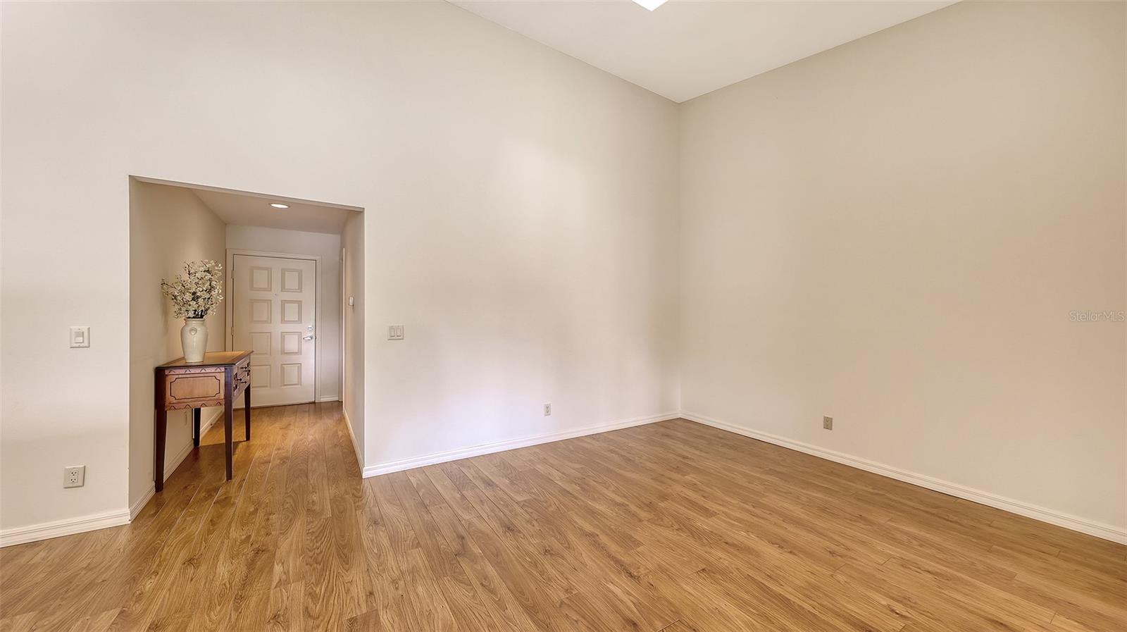 3864 WILSHIRE CIR W #106, SARASOTA, FL, 34238