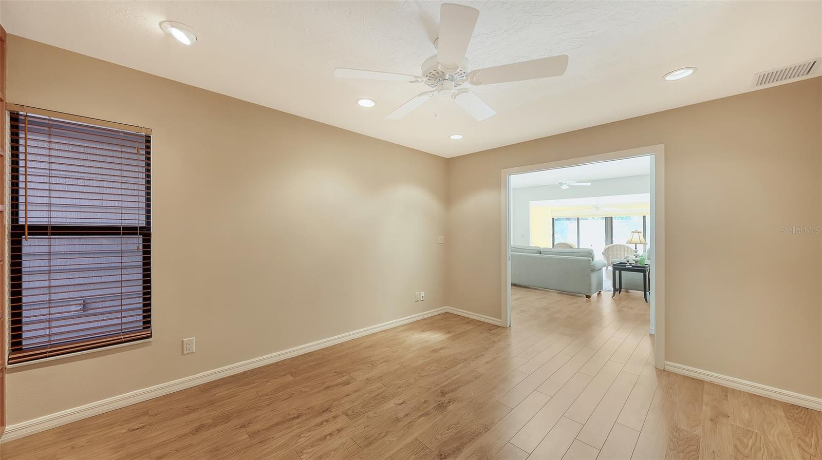 3864 WILSHIRE CIR W #106, SARASOTA, FL, 34238