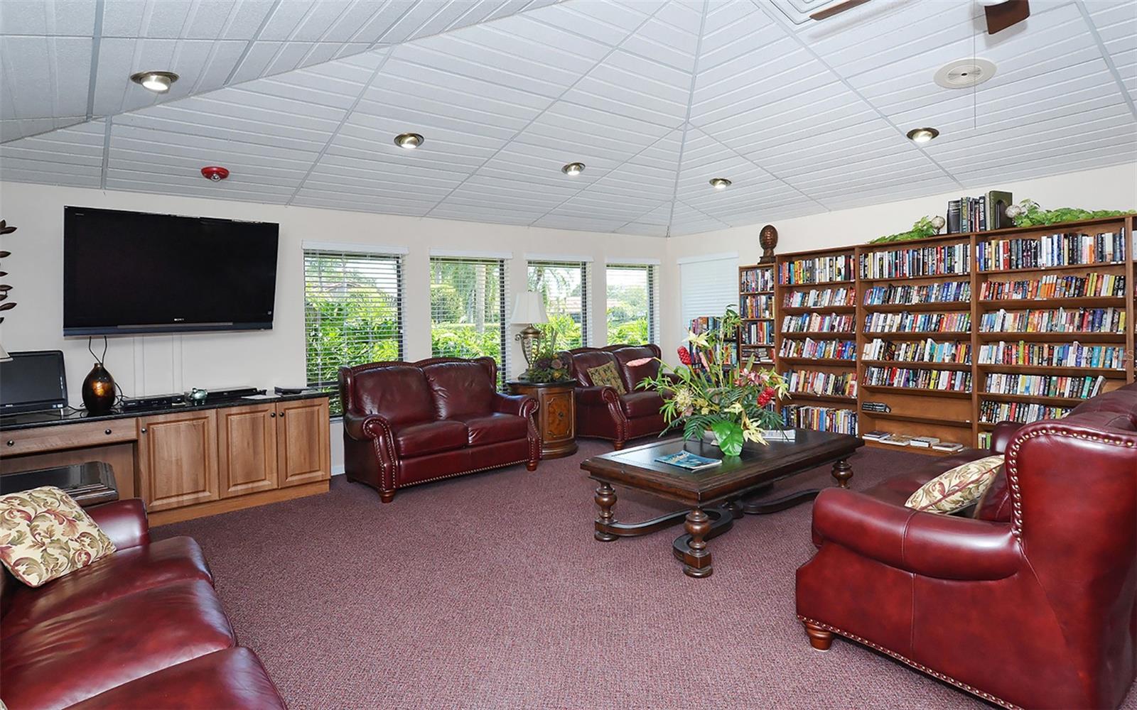 3864 WILSHIRE CIR W #106, SARASOTA, FL, 34238