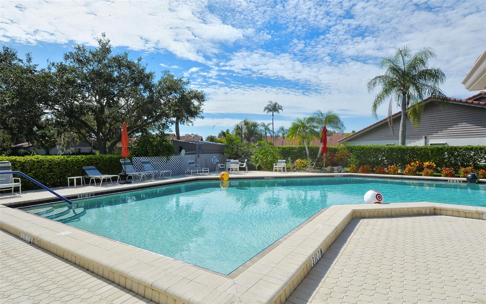 3864 WILSHIRE CIR W #106, SARASOTA, FL, 34238