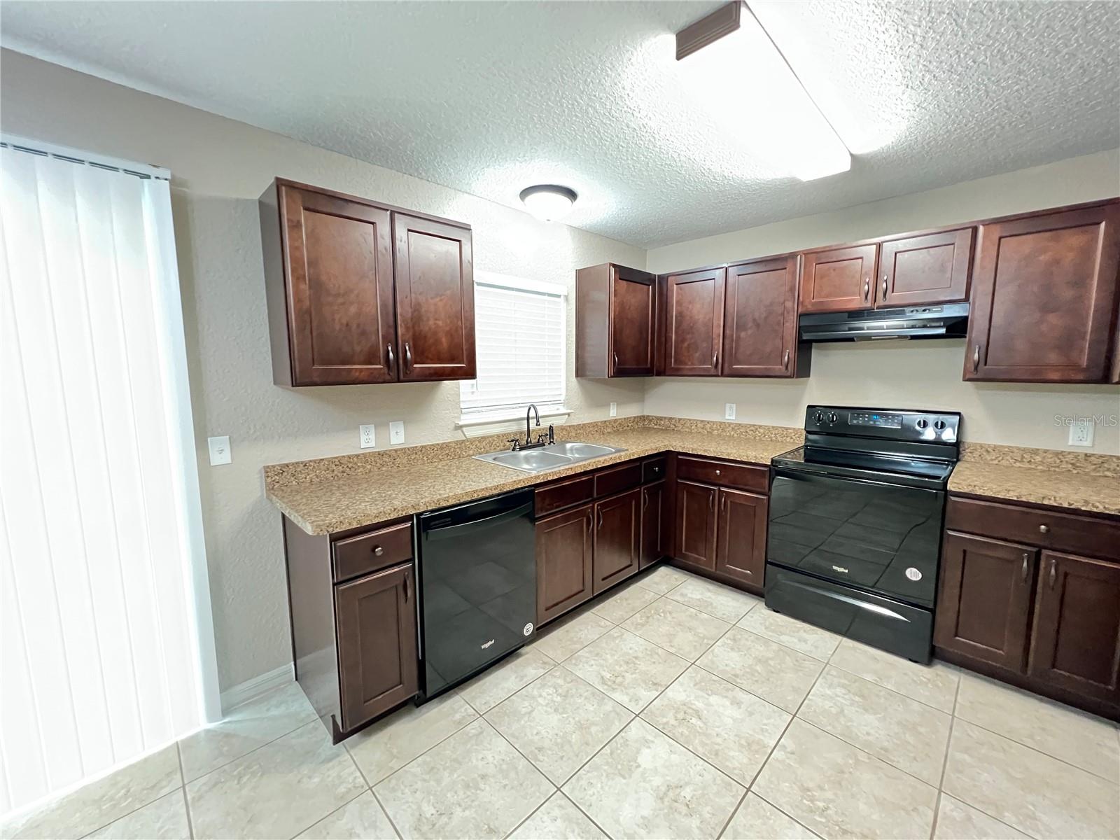 83 GUAVA PASS, OCKLAWAHA, FL, 32179