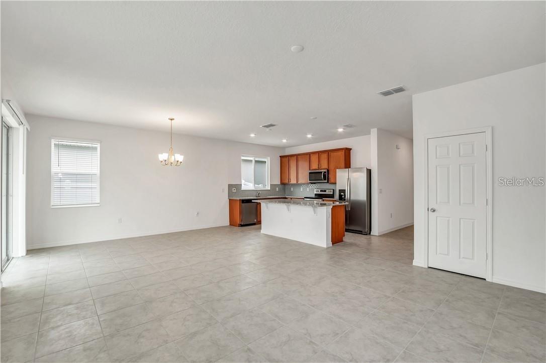 2284 BISCOTTO CIR, DAVENPORT, FL, 33897