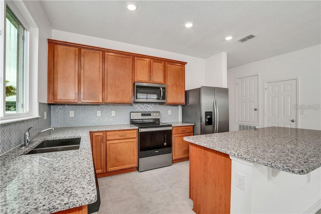 2284 BISCOTTO CIR, DAVENPORT, FL, 33897