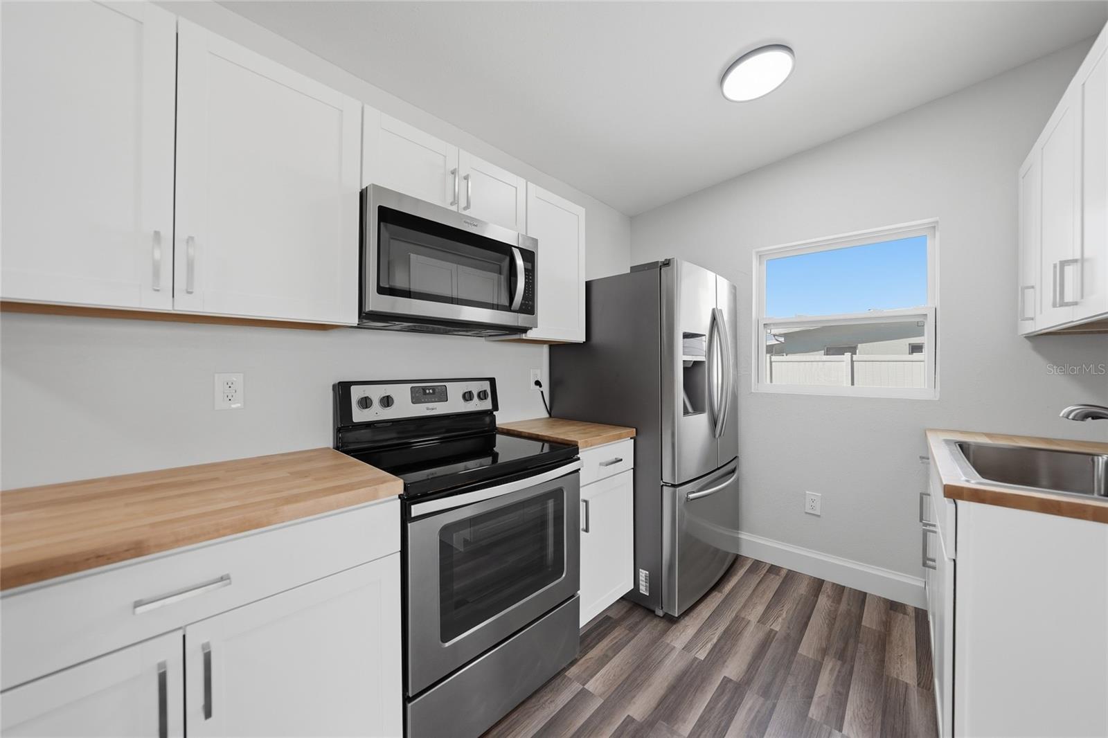 21203 MEEHAN AVE, PORT CHARLOTTE, FL, 33952