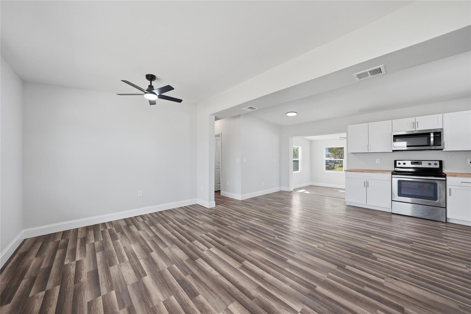 21203 MEEHAN AVE, PORT CHARLOTTE, FL, 33952