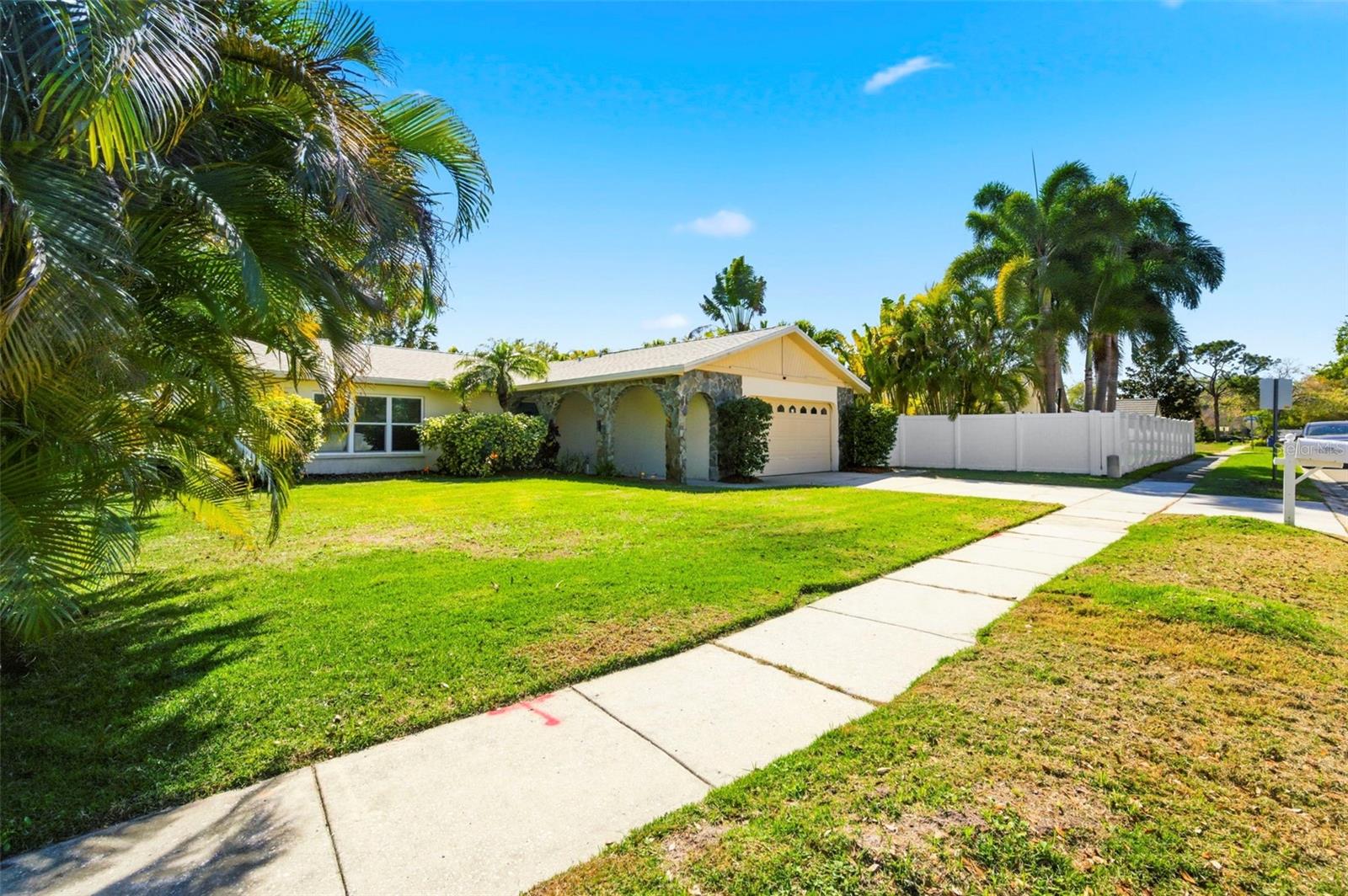 11932 99TH AVE, SEMINOLE, FL, 33772