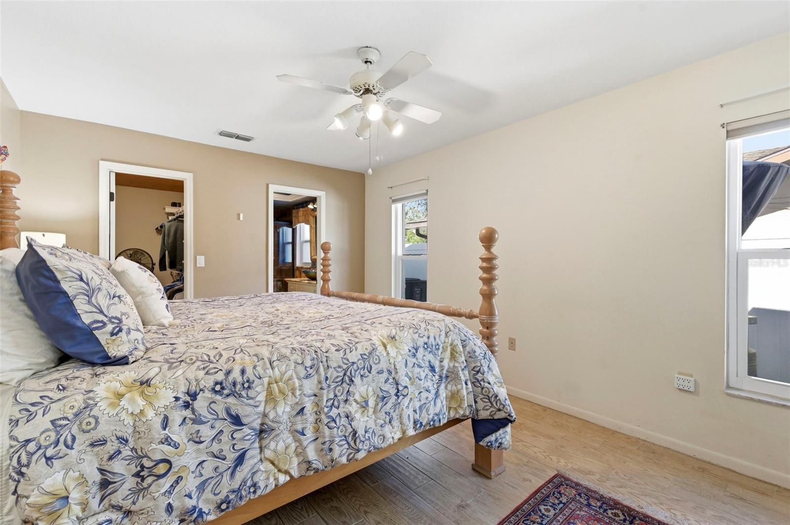 11932 99TH AVE, SEMINOLE, FL, 33772