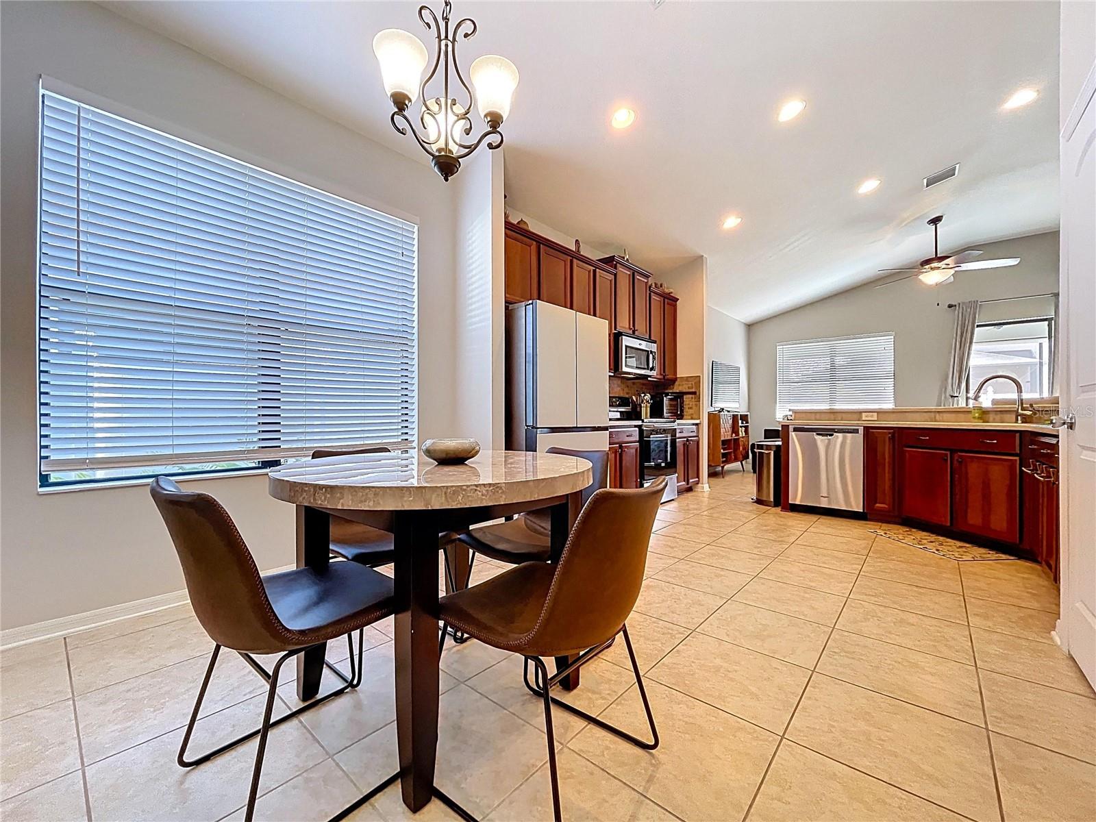 8501 WHITE POPLAR DR, RIVERVIEW, FL, 33578