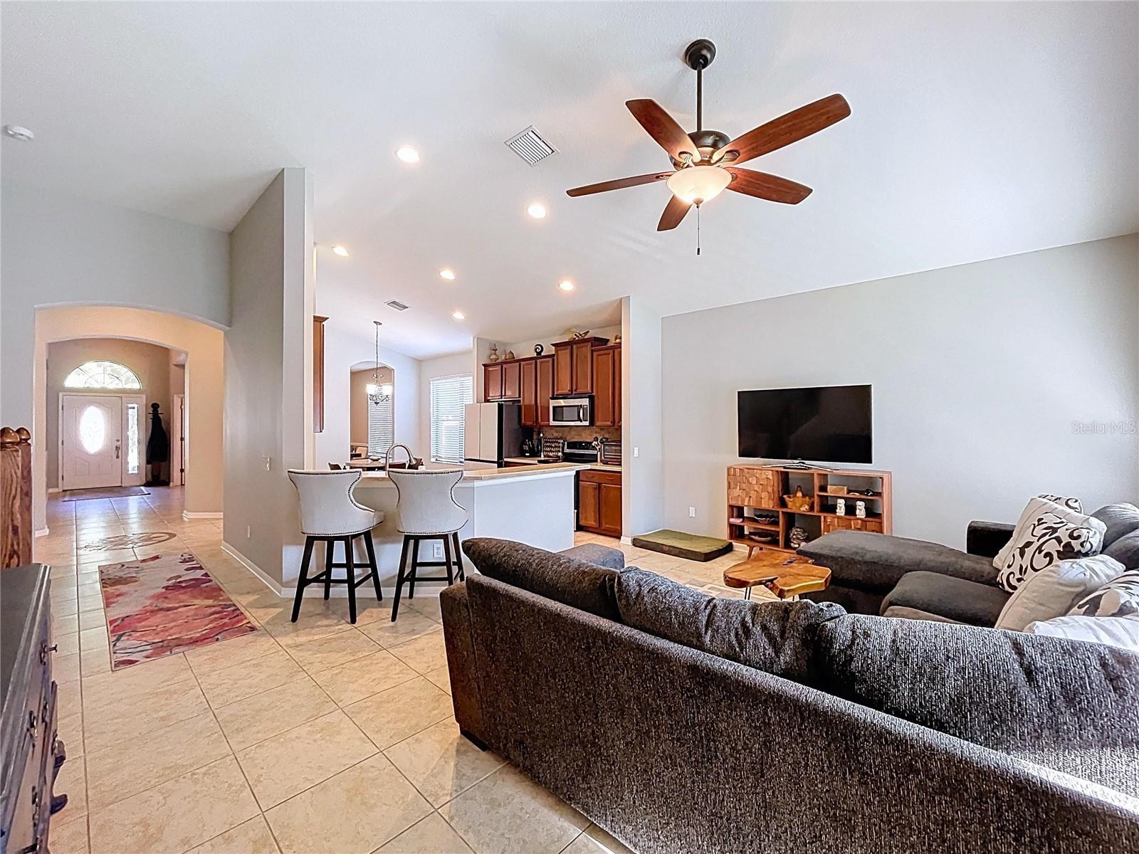 8501 WHITE POPLAR DR, RIVERVIEW, FL, 33578