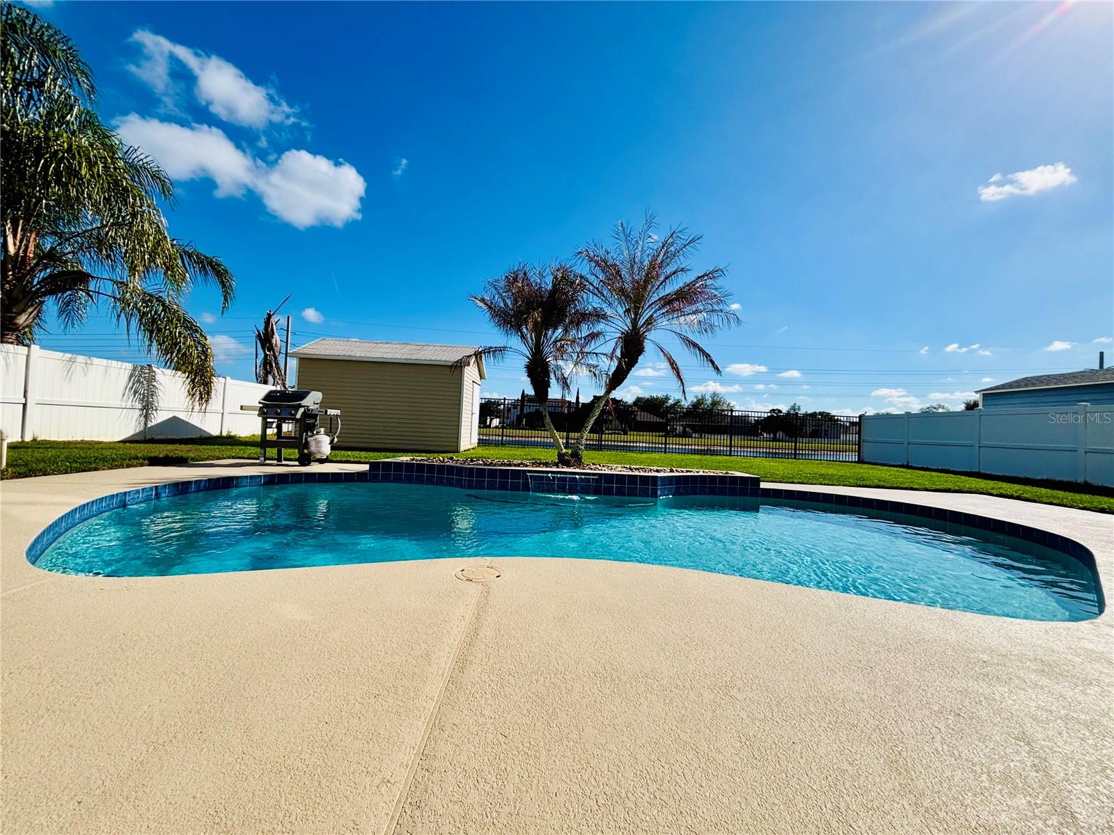 307 VELVETEEN PL, CHULUOTA, FL, 32766