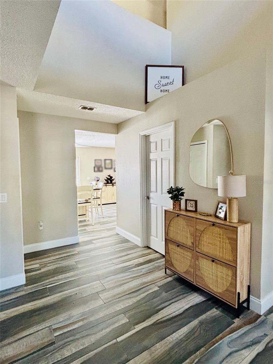 307 VELVETEEN PL, CHULUOTA, FL, 32766