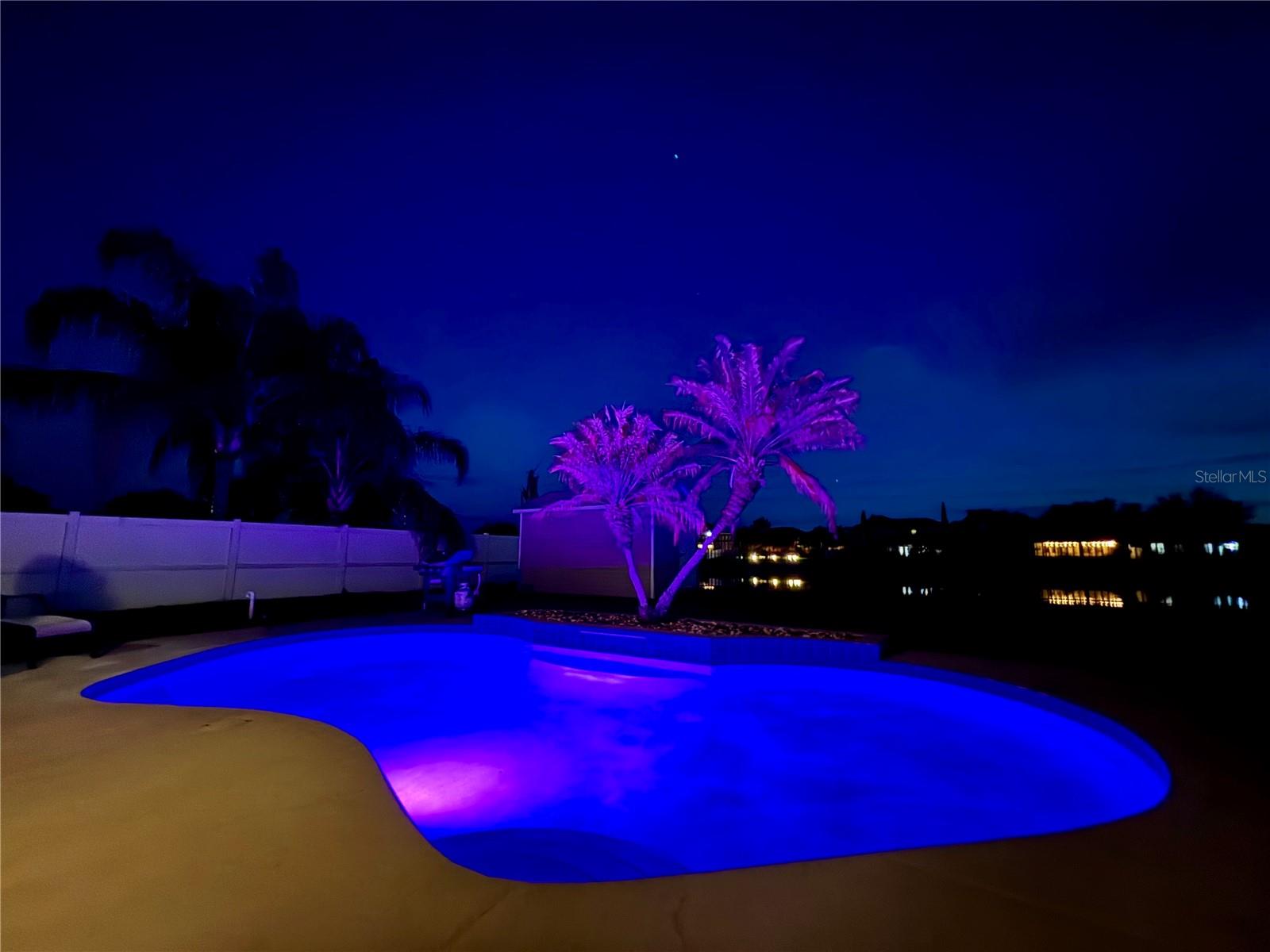 307 VELVETEEN PL, CHULUOTA, FL, 32766