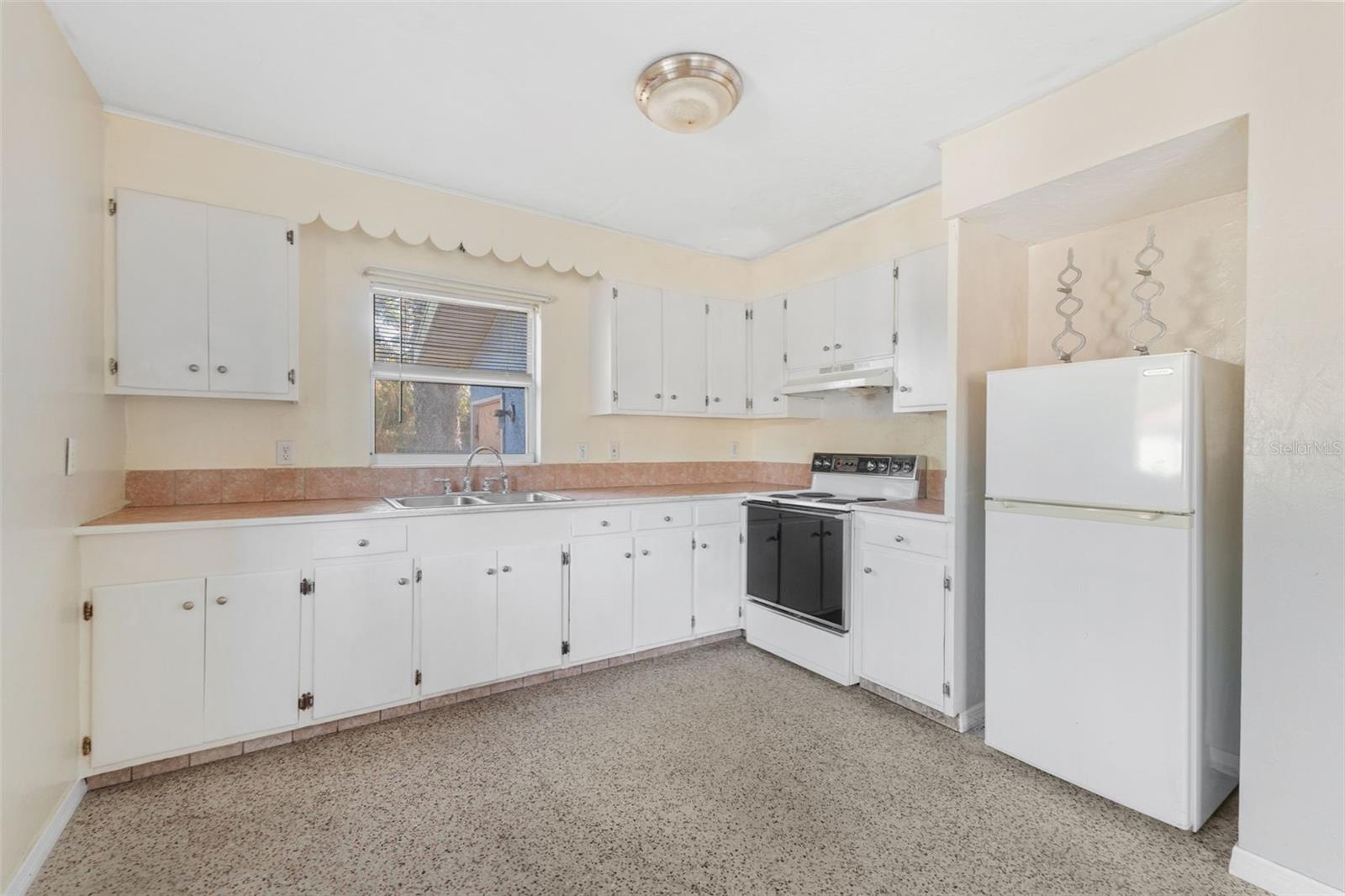 2418 N LINKS AVE, SARASOTA, FL, 34234